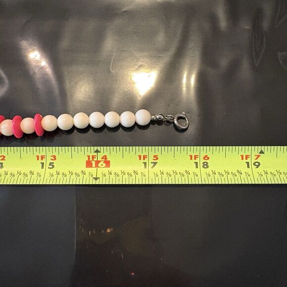 Vintage Necklace Pink And White Beaded Chunky Costume Jewelry 1980s Retro - Picture 5 of 5